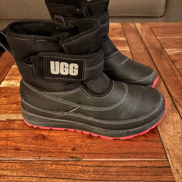 UGG Kids Black and Red Snow Boots